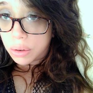 Meet your Posher, Tesse